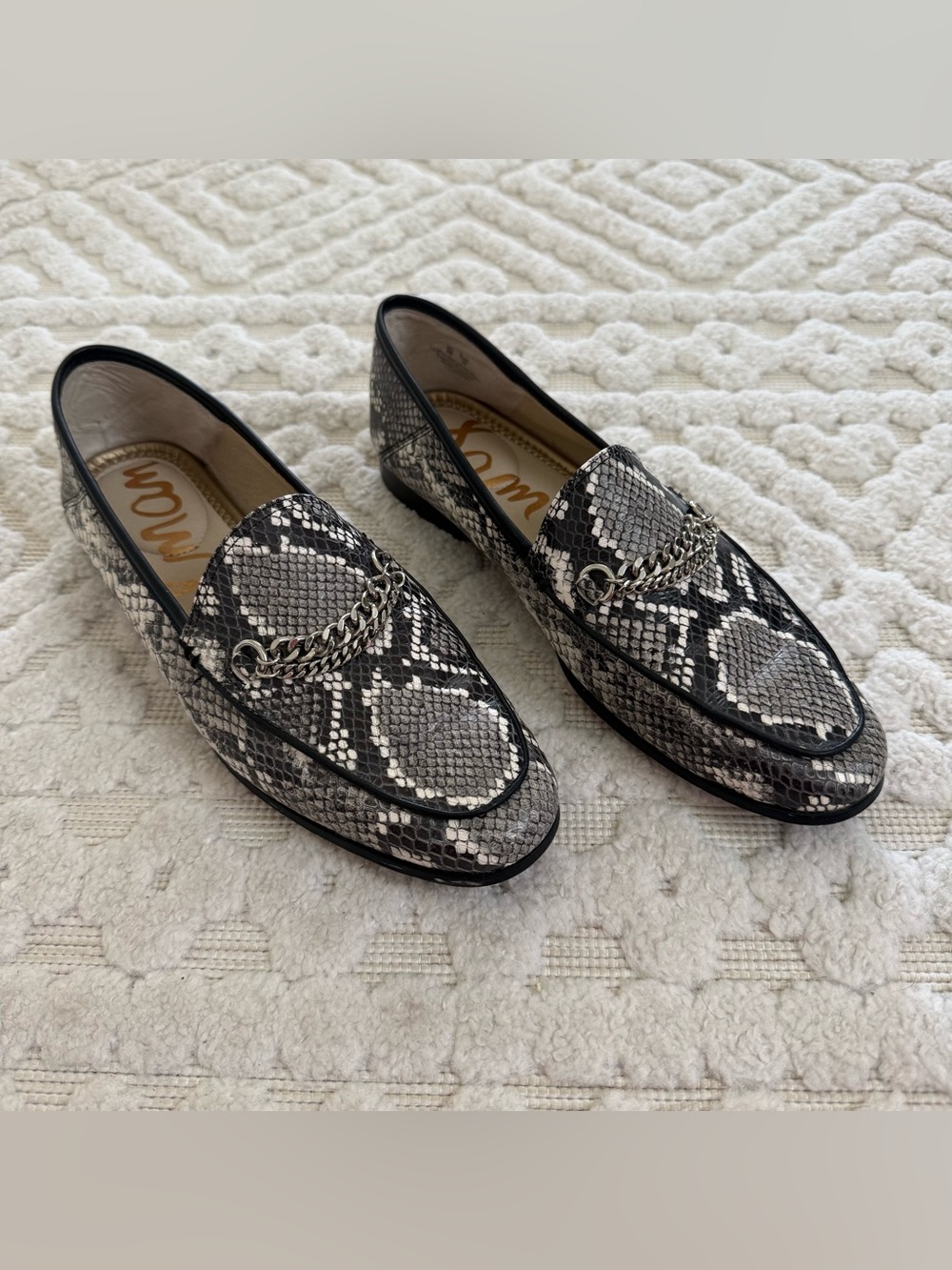 Sam Edelman Loraine Loafers Size 8 Snakeskin Leather Chain Horsebit Flats Preppy
